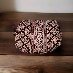 Vera Bradley MEDALLION LARGE COSMETIC Travel Zippered Makeup Case Great Used Con